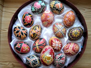 �������