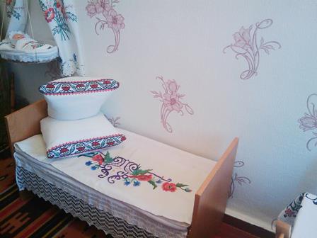 �������